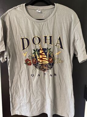 Doha Qatar gray t-shirt  souvenir